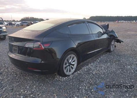 2021 Tesla Model 3 Standard Range Plus Rear-Wheel Drive z USA, uszkodzony, nr VIN 5YJ3E1EA0MF838509
